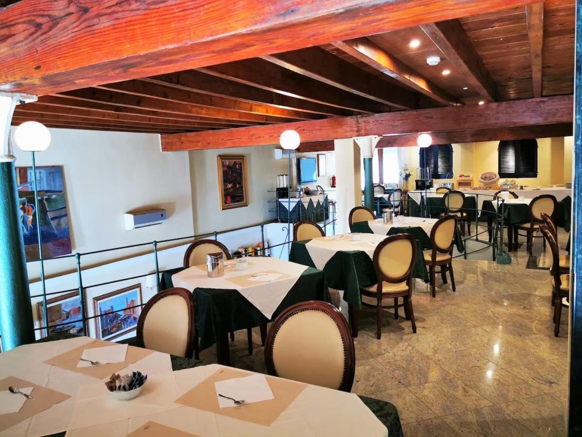 Hotel Hieracon Carloforte  Esterno foto